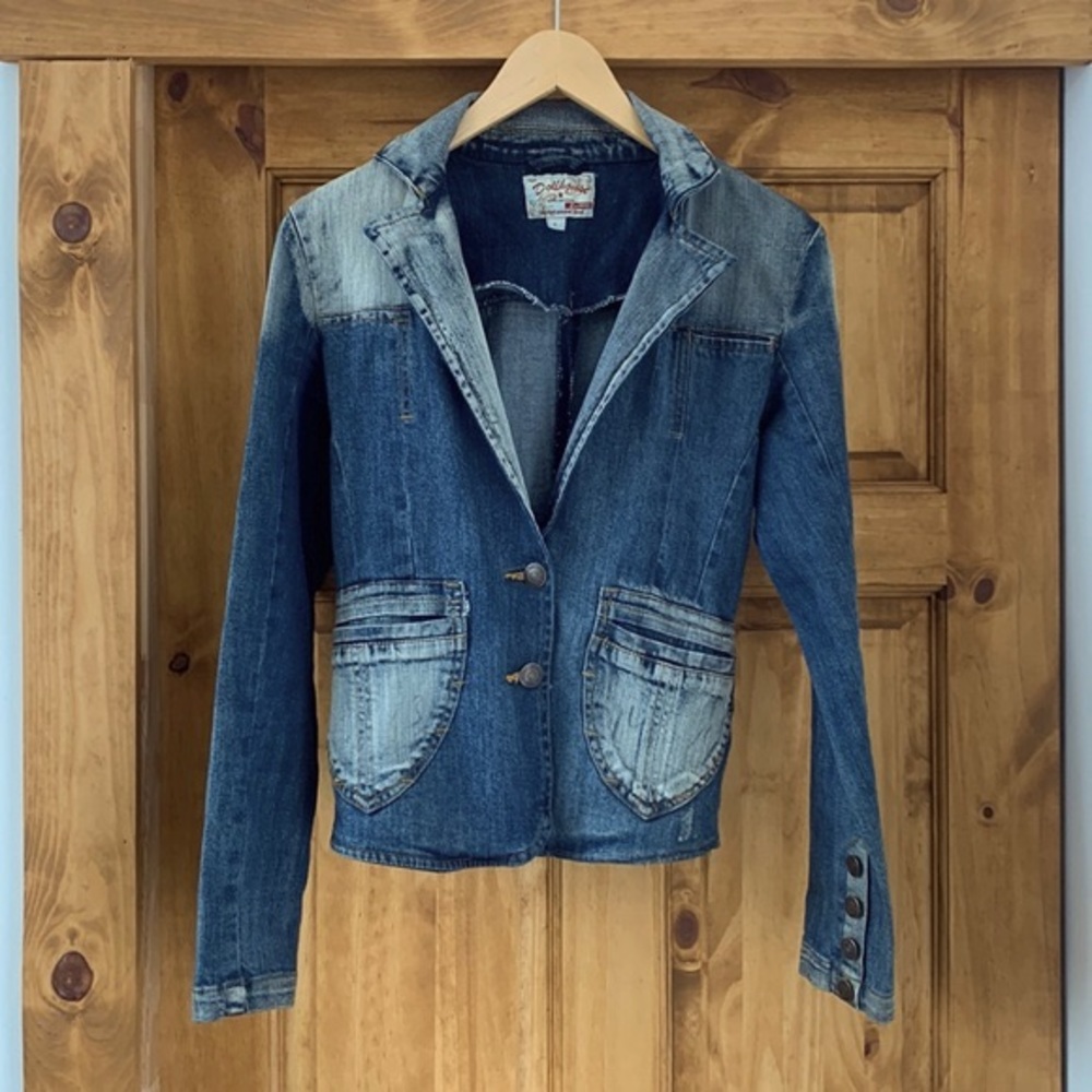 Dollhouse like-new jean jacket size Small but fits XS-XXS